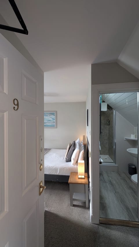 Double Room, Ensuite, Sea View (Compact) | Free WiFi, bed sheets