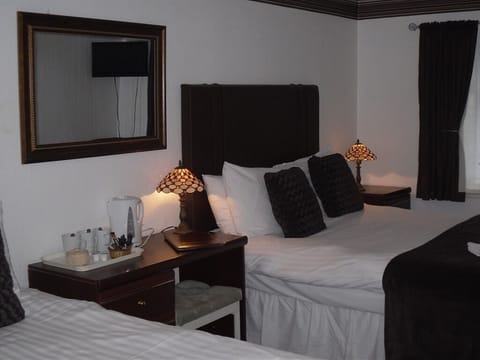 Standard Triple Room, Ensuite (3 Adults)