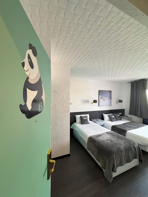 Comfort Room | In-room safe, soundproofing, free WiFi, bed sheets
