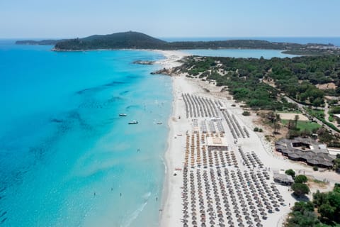 Private beach, white sand, free beach shuttle, sun loungers