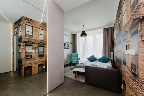 Exclusive Apartment, 2 Bedrooms, Terrace, City View | Living room | Flat-screen TV