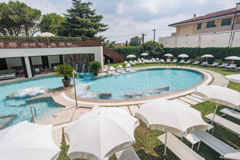 Indoor pool, outdoor pool
