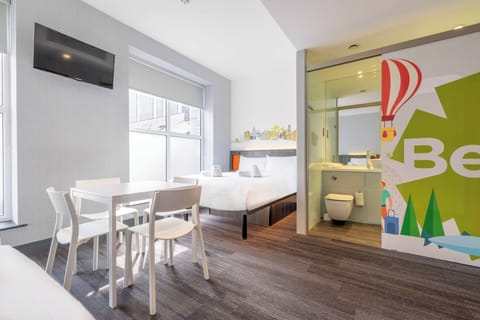 Family Quadruple Room | 1 bedroom, iron/ironing board, free WiFi, bed sheets