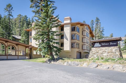 Condo, 2 Bedrooms | Exterior