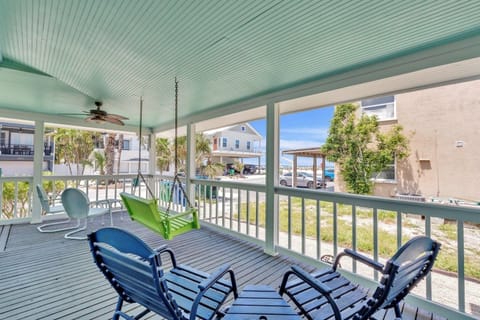 House, 3 Bedrooms | Terrace/patio