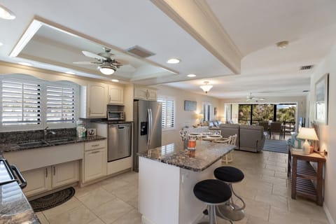 Condo, 2 Bedrooms | Private kitchen | Coffee/tea maker, fridge, microwave, dishwasher
