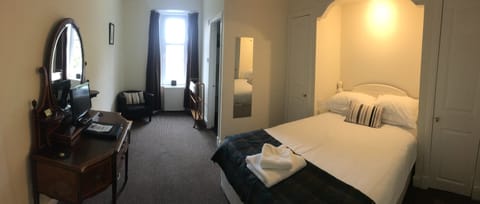 Standard Double Room | Free WiFi, bed sheets