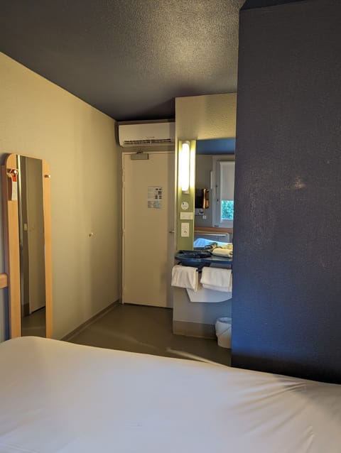 Eco-friendly toiletries, towels