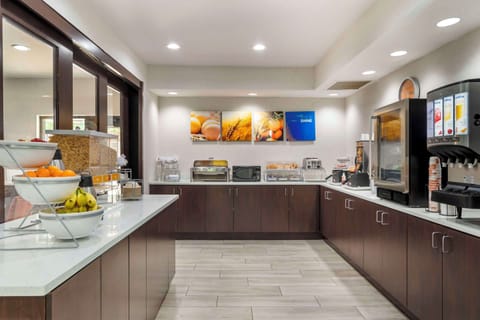 Free daily full breakfast