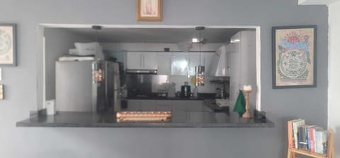 Coffee/tea maker