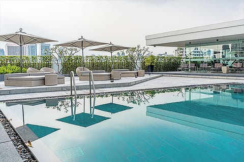 Outdoor pool, sun loungers