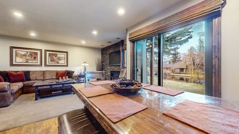 Condo, 1 Bedroom | Interior