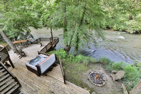 Deck overlooking the Cartecay River