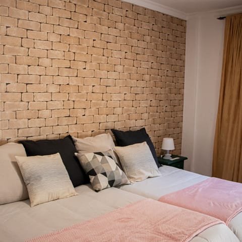 Basic Triple Room, Private Bathroom | Individually decorated, free WiFi, bed sheets