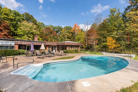 Beautiful trees and on 14 private acres! Ranch style house-wheelchair accessible