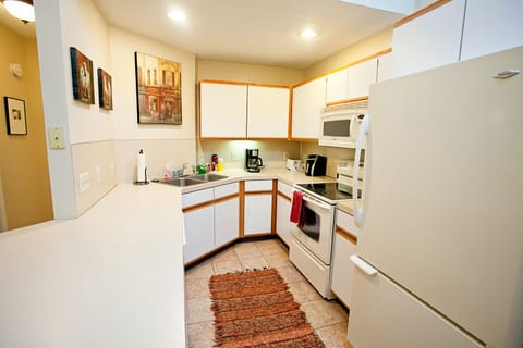 Kitchen, Upper Level Anna's Place