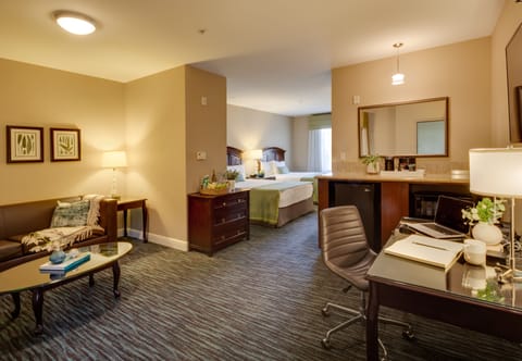 Studio Suite, Multiple Beds | Premium bedding, down comforters, pillowtop beds, in-room safe