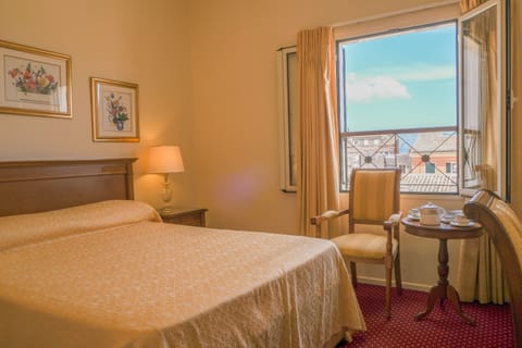 Superior Room, Balcony, Sea View | Hypo-allergenic bedding, minibar, in-room safe, soundproofing