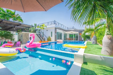 3 Bedrooms Villa | Terrace/patio