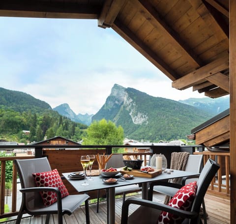 Executive Duplex | In-room safe, blackout drapes, soundproofing, free cribs/infant beds