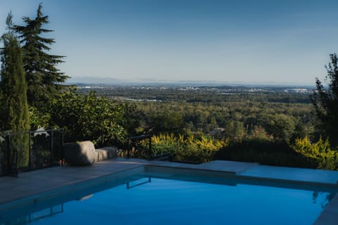 Seasonal outdoor pool, pool umbrellas, sun loungers