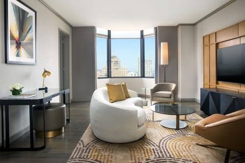 Luxury Suite, 1 Bedroom | Premium bedding, pillowtop beds, in-room safe, desk