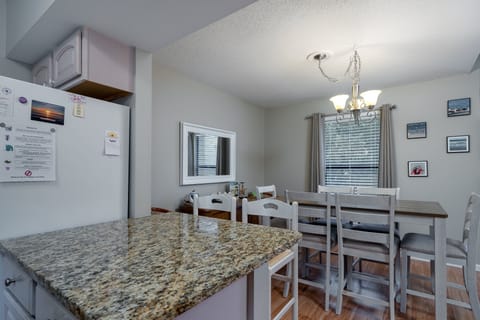 2 Barstools at the kitchen counter