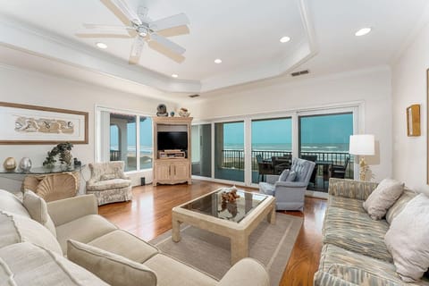 Settle in at Good Hope Beach House, and get ready for the beachcation you deserve!