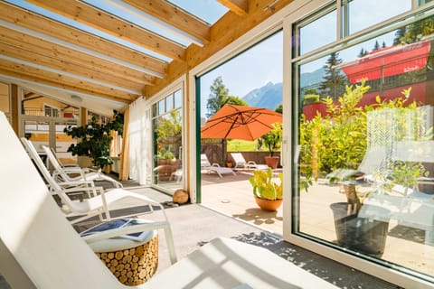 Sauna, hot tub, steam room, body treatments, hot stone massages