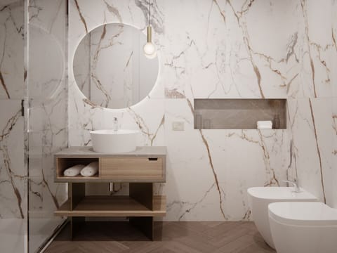 Shower, free toiletries, hair dryer, bidet