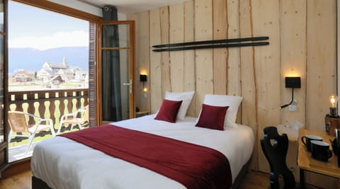Double Room | Premium bedding, cribs/infant beds, free WiFi, bed sheets