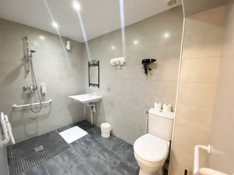 Standard Double Room | Bathroom | Shower, hair dryer, towels, soap