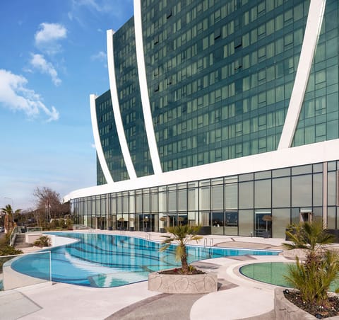 Indoor pool, outdoor pool