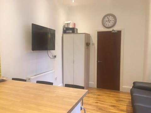 Double Room, Private Bathroom (With TV)