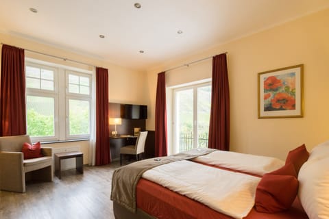 Premium Room | Minibar, in-room safe, desk, free WiFi
