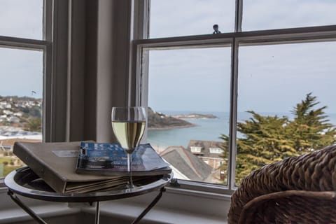 Deluxe Room (Porthminster) | 1 bedroom, premium bedding, iron/ironing board, free WiFi