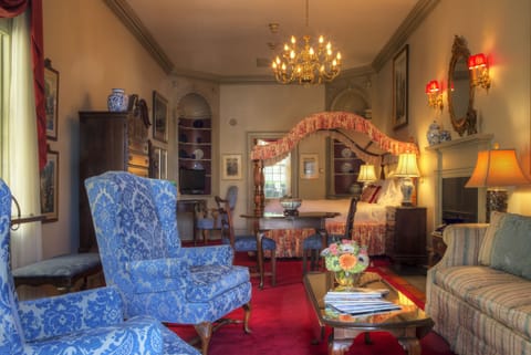 King Counting House Suite | Premium bedding, individually decorated, individually furnished