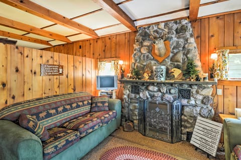 Lake Vacation Rental | 1BR | 1BA | 640 Sq Ft | Stairs Required