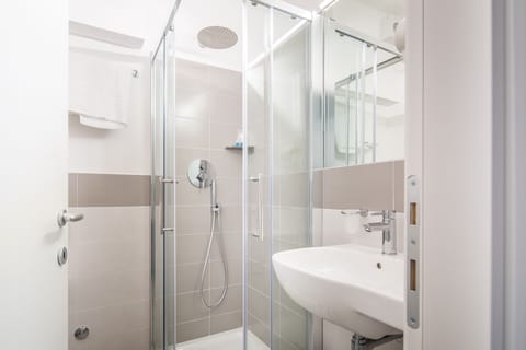 Quadruple Room, Sea View | Bathroom | Shower, free toiletries