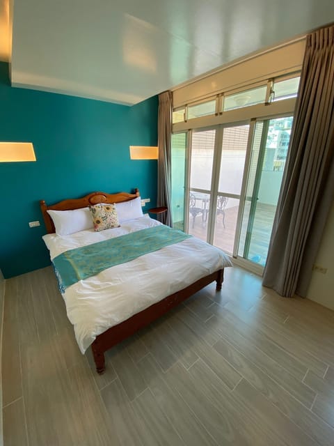 Classic Double Room | Desk, free WiFi, bed sheets