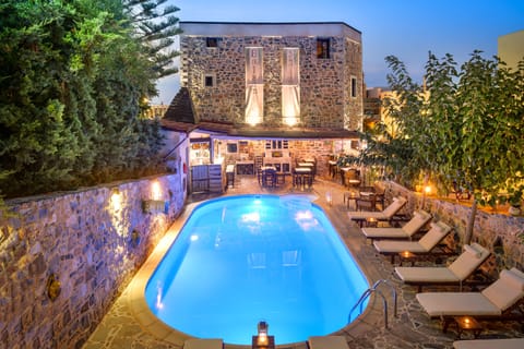 Outdoor pool, pool umbrellas