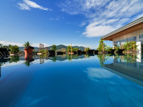 Outdoor pool, sun loungers