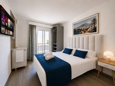 Pillowtop beds, soundproofing, WiFi (free), bed sheets