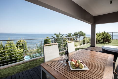 Family Villa, Private Pool | Minibar, free WiFi, wheelchair access