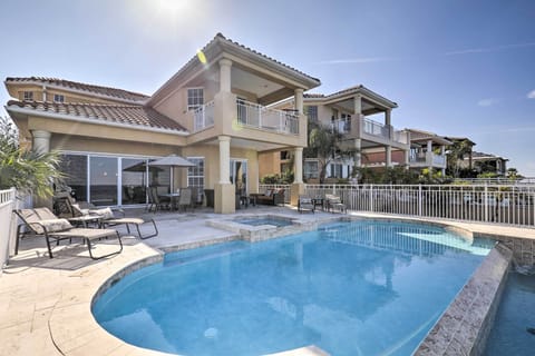 Apollo Beach Vacation Rental | 5BR | 3BA | 3,600 Sq Ft | Stairs Required