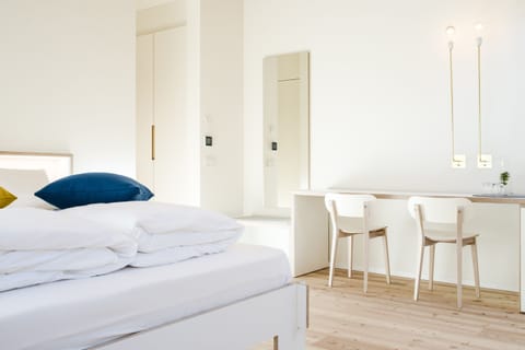 Superior Double Room, 1 Bedroom, Mountainside | In-room safe, desk, soundproofing, iron/ironing board