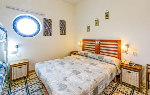 Standard Quadruple Room | Premium bedding, in-room safe, desk, laptop workspace