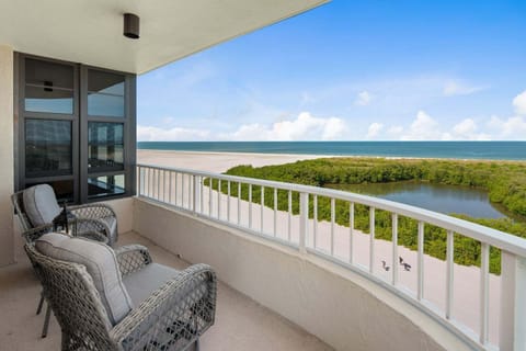 Wrap Balcony Views