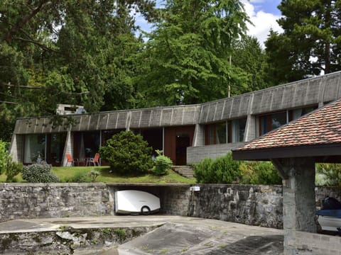 Architecture, Property, House, Building, Roof, Tree, Botany, Garden, Home, Residential Area