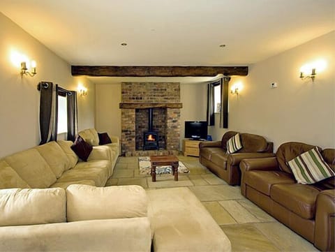 Cottage | Interior